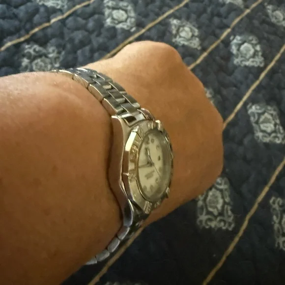 Tag Heuer Aquaracer Diamond Women's Watch - Picture 3 of 10